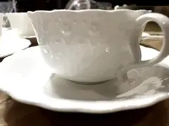 ① NARUMI BONE CHINA カップアンドソーサー　6脚