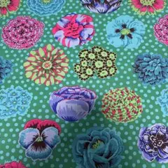 ケイフファセット生地✩.*˚Kaffe Fassett