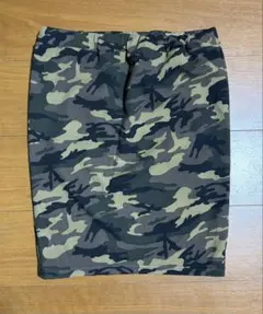迷彩　タイトスカート