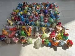 ポケモンフィギュア　セット指人形　200体