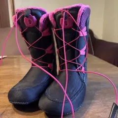 Item thumbnail for item b14c16b0-0ab8-4fd0-8ce5-60530b2a1dad