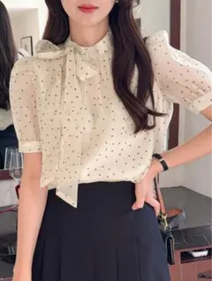 Dazy ドット リボン ボウタイ　ブラウス 半袖 ベージュ シアー Mサイズ