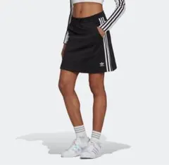 【adidas】アディカラー クラシックス トリコットスカート　L 黒　ブラックのサムネイル