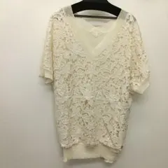 美品　アイボリー Vネック レース編み 半袖ニット