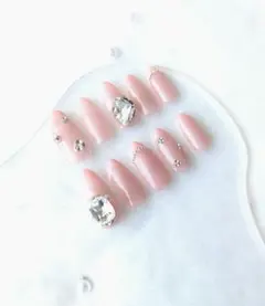 〚現品〛大きめビジュー　ピンクフレンチネイル