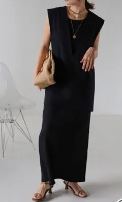 ボンジュールサガン　リネン混ディープVベスト×リブタンクワンピース　ブラック