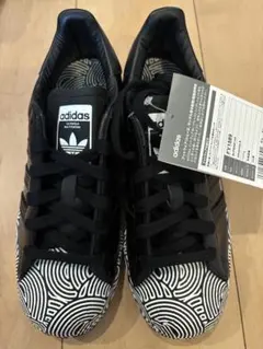 新品 adidas SUPERSTAR FY1589 アディダスのサムネイル