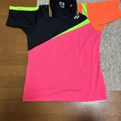 バドミントン ポロシャツ カラフル