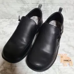 MOZ　黒　ブラック スリッポン シューズ 　23.5㎝