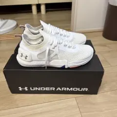UNDER ARMOURのサムネイル
