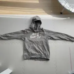 NIKE SB グレー フード付きパーカー