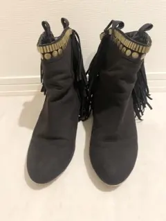 スナイデル(snidel)フリンジ付き黒ブーツ　インソール入り