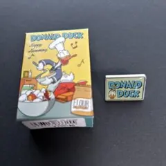 ディズニーストア　ドナルド　ピンバッジ　ピンズ　シークレット