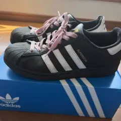 adidas SUPERSTAR ブラックスニーカー