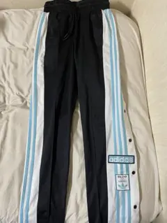 adidas スウェット スナップボタン付き