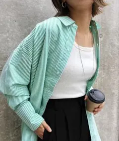 [美品] INGNI グリーン　ストライプシャツ　春