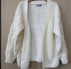 アイボリー ケーブルニットカーディガン