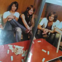 KAT-TUN　切り抜き200ページ以上　亀梨和也　赤西仁　中丸雄一　上田竜也