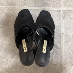 DIANA 黒 ヒールサンダル クロスストラップ