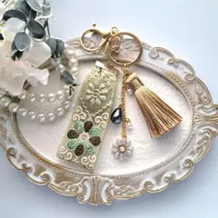 ⭐3411⭐❣️大人可愛い華やかアクセ❣️オリジナル✴インド刺繍バッグチャーム
