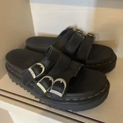Dr.Martins ブラックレザー厚底サンダル