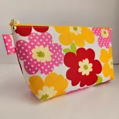 北欧風・大きな花柄・赤桃黄色・まち付きポーチ20㎝