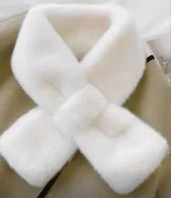 ホワイトファーネックウォーマー クロスオーバー