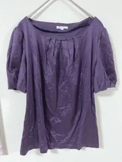 TO BE CHIC オフショルダー バルーン袖 トップス Tシャツ　パープルのサムネイル