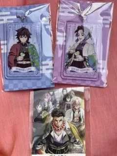 ファミマ 鬼滅の刃 アクリルチャーム 冨岡義勇 胡蝶しのぶ＆オリジナルステッカー