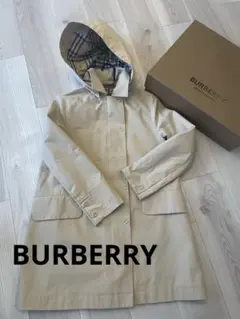 BURBERRY フード付きコート ベージュ　ノバチェックのサムネイル