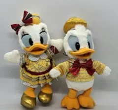 東京ディズニーリゾート　30周年　ドナルド　デイジー　ぬいぐるみバッチ
