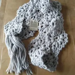 ★早いもの勝ち★DARUMA ダルマ（横田） アンゴラたっち花柄マフラー グレー