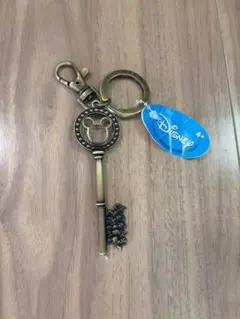Disney ミッキーマウス キーホルダー　鍵の形