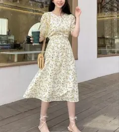 デイジー ワンピース パフスリーブ 花柄　スカート