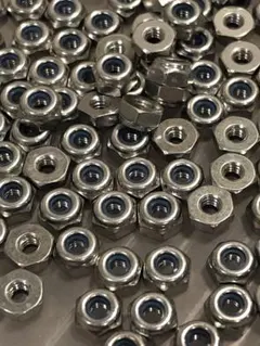 ミニ四駆　シルバー　ロックナット　M2 4.5㎜　50個