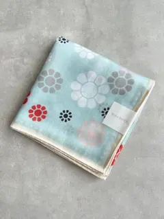 NINA RICCI ニナリッチ　ハンカチ　大判　花柄　グリーン系　新品