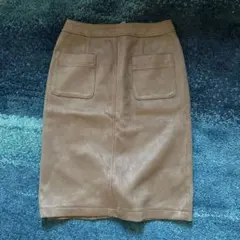 natural beautyBASIC スウェード調ベージュのタイトスカート