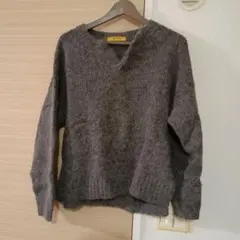 URBANRESEARCH　ROSSO グレー Vネック 長袖セーター