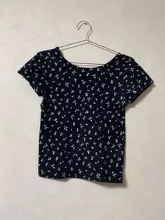 花柄Tシャツ背中見せTシャツ背中開きTシャツエックスガール