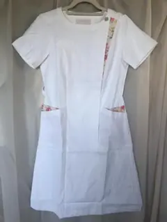 未使用 LAURA ASHLEY ローラ アシュレイ ワンピース 半袖 透け防止