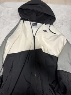 nikeアウター ナイロンジャケット
