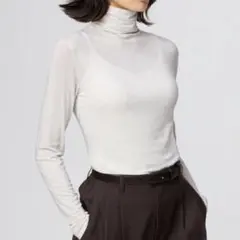 【極美品】ユニクロ　極暖ヒートテックカシミヤブレンドタートルネックT M