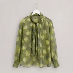 極美品】トゥモローランド ストーンガーデンプリント ボウタイブラウス