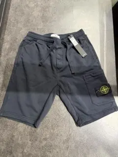 STONE ISLAND ショーツ ブラック