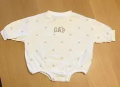 【美品】GAP 刺繍ロゴ ホワイトロンパース