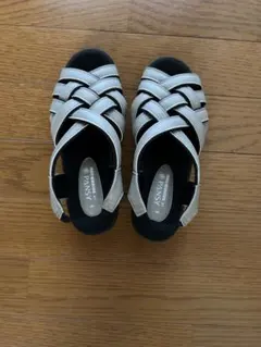 PANSY サンダル Sサイズ ホワイトのサムネイル