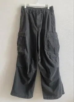 GU スーパーワイドカーゴパンツ ダークグレー