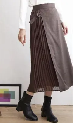 ikka LOUNGE（イッカラウンジ） サイドプリーツスカート （ブラウン）