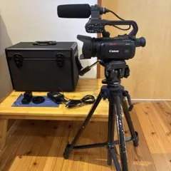 即日使用可能！業務用Canon4K ビデオカメラ　XA40 撮影一式のサムネイル