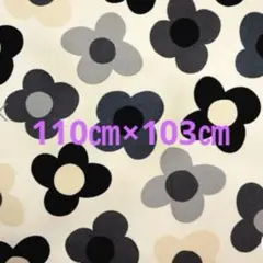 北欧風 4枚 花びら 花柄 レトロチャーム 生地 布